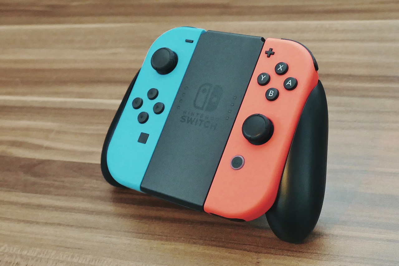 Nintendo Switch - テイルズ　オブ　ヴェスペリアとproコントローラー 00001279_820_461.jpg