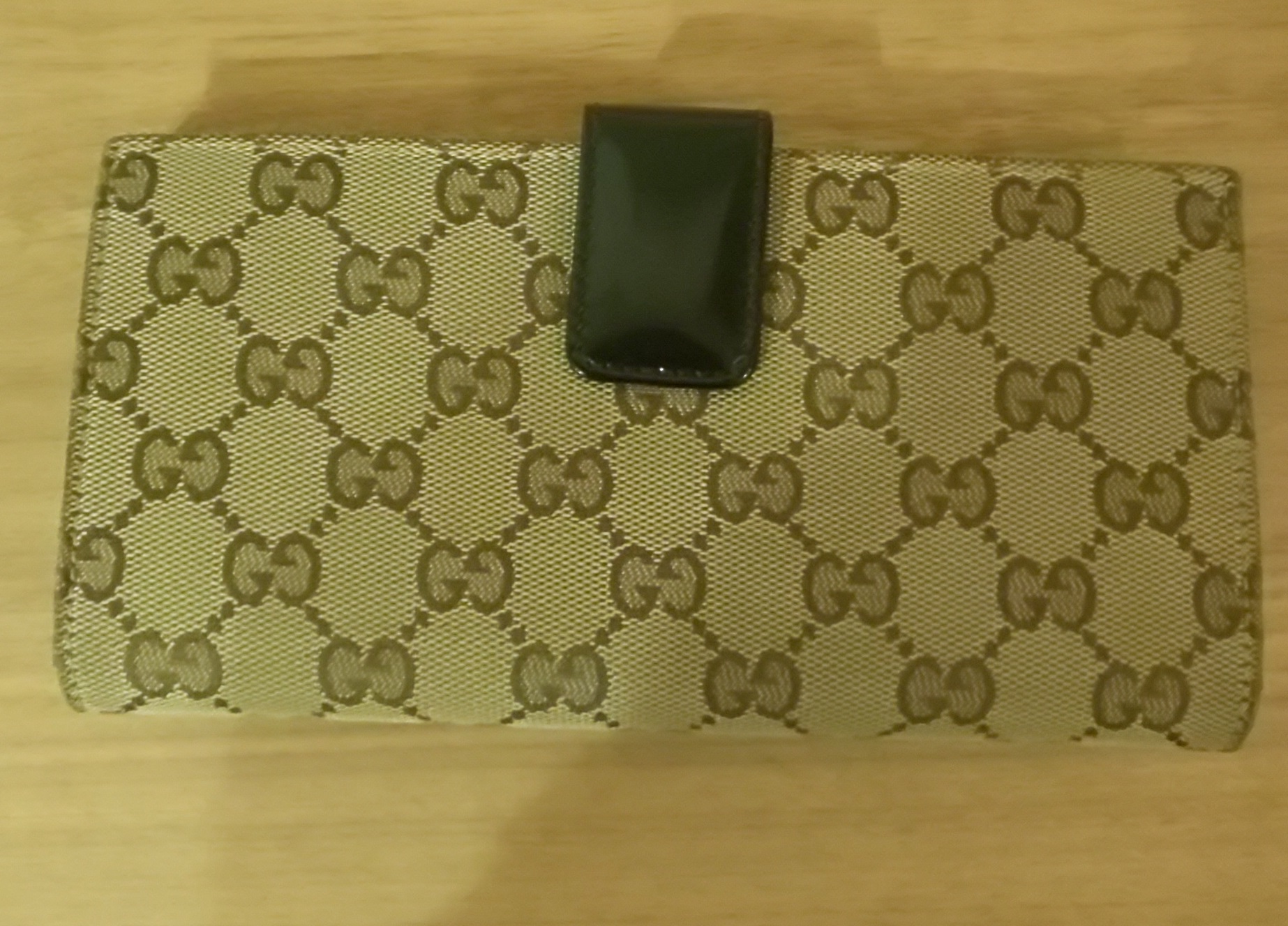 GUCCI グッチ 長財布 傷擦れ等あります。使用するうえでの機能面に不具合は GUCCI グッチ 長財布 傷擦れ等あります。使用するうえでの機能面