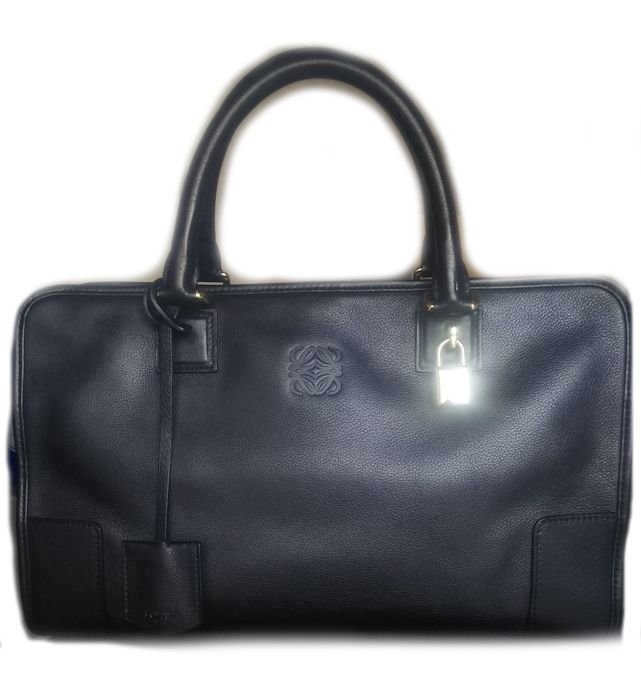 ロエベ アマソナ