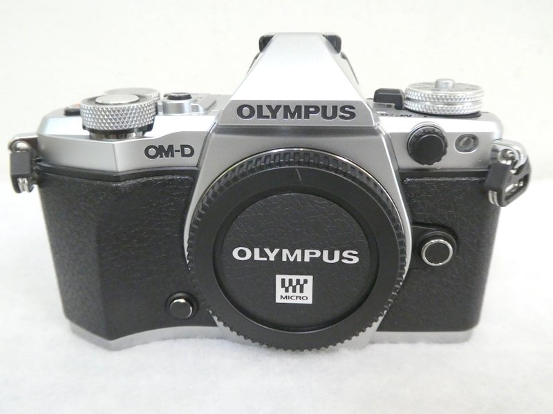 オリンパス	E-M5 MARKⅡ