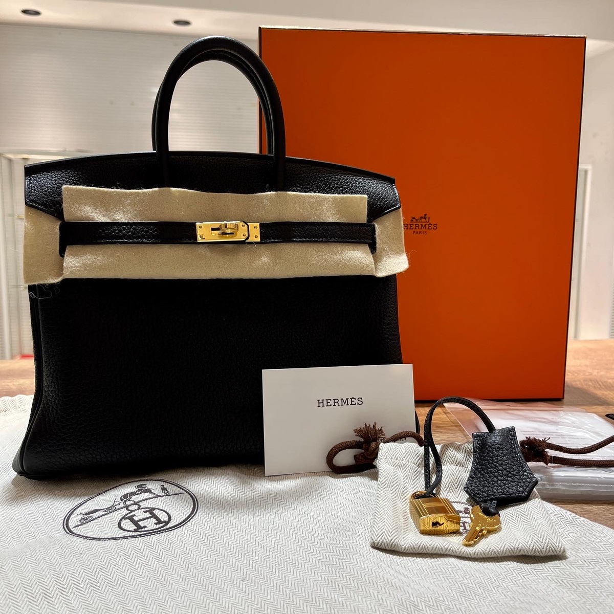 HERMES バーキン
25 トゴ ブラック U刻印