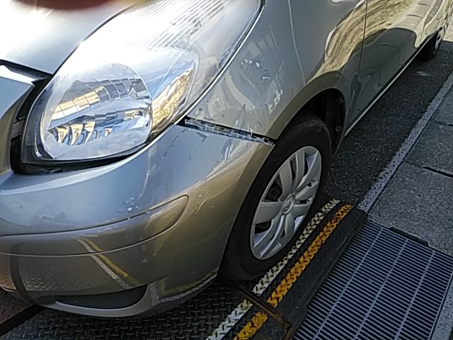 ヴィッツ 事故車