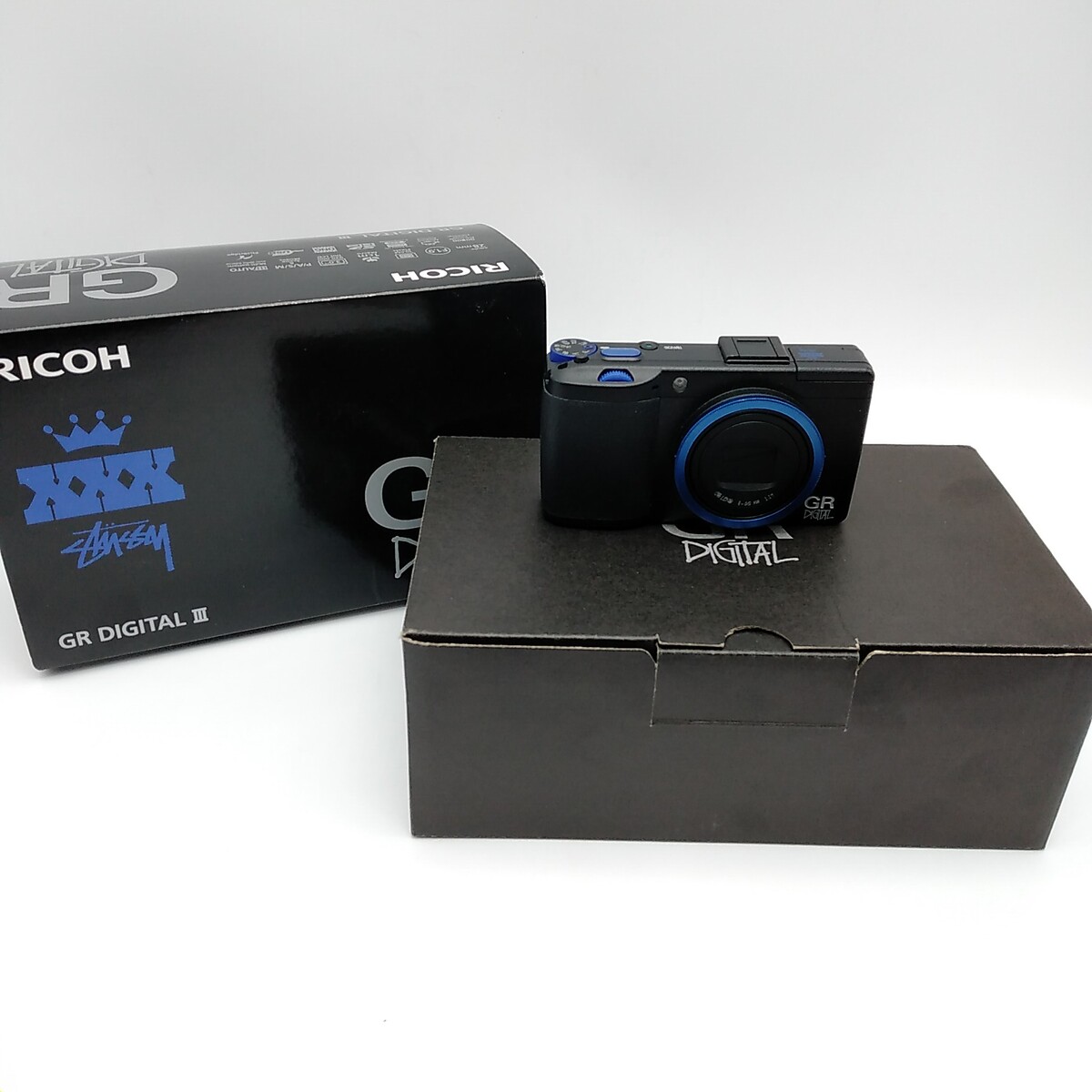 RICOH GR DIGITALⅢステューシー別注