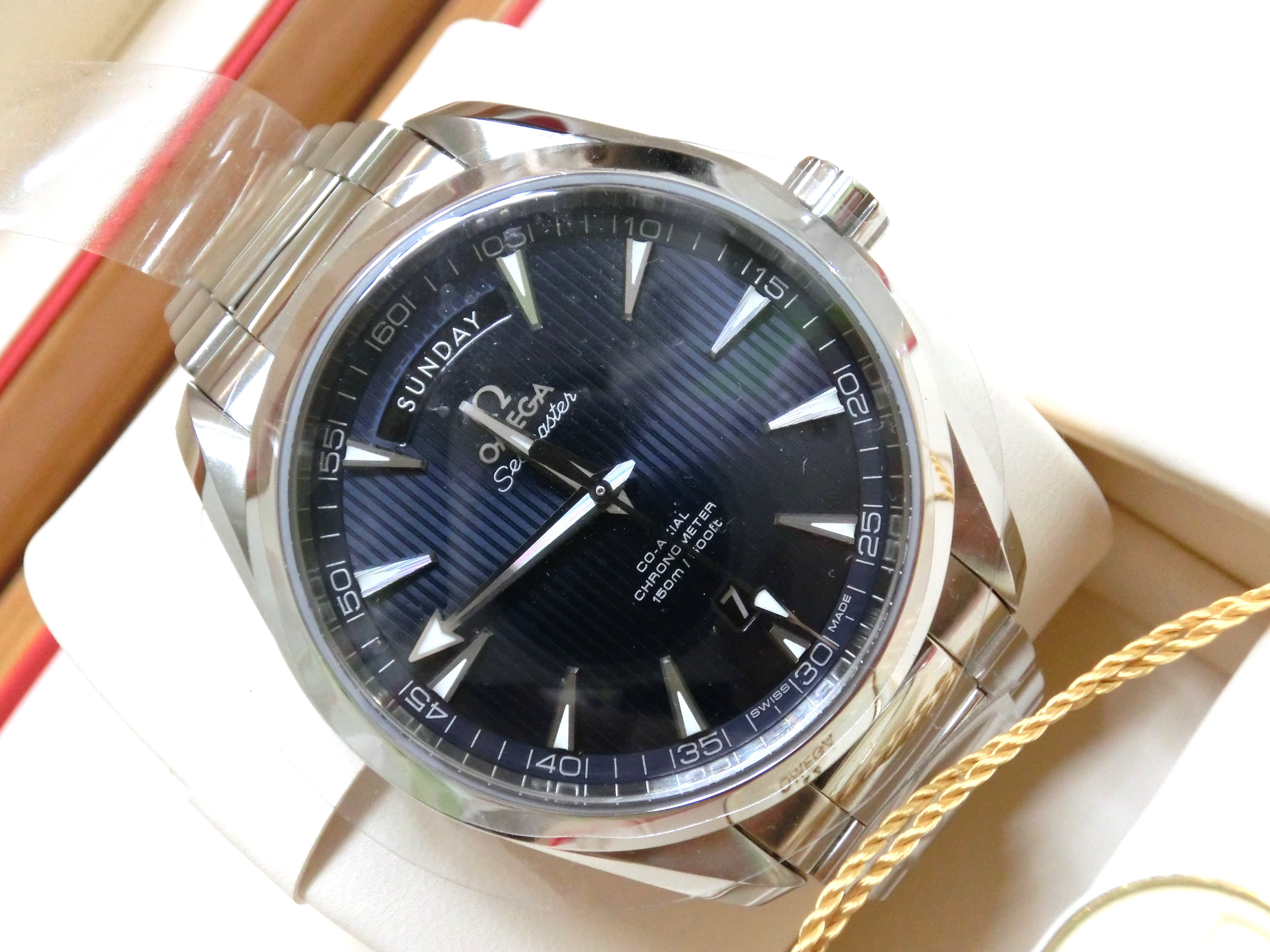 オメガ	シーマスターアクアテラデイデイト	231.10.42.22.03.001