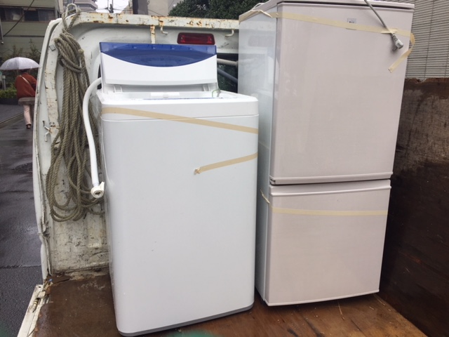 冷蔵庫シャープ2016年製・洗濯機ヤマダ電機2016年製