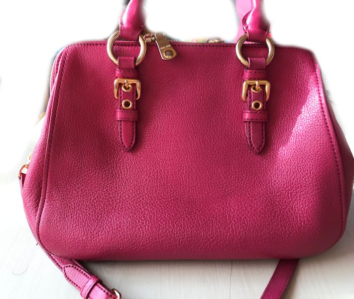 MIUMIUショルダーバッグ