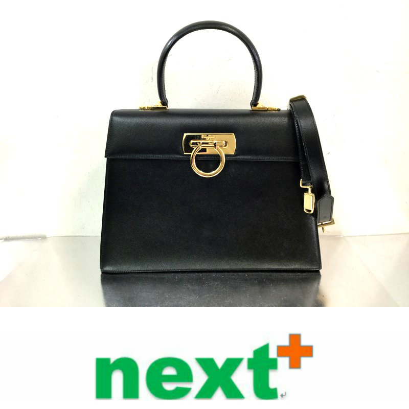 フェラガモ　ガンチーニ　２WAYバッグ