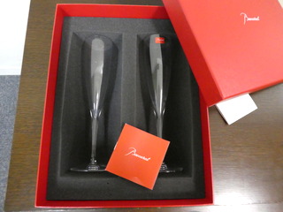 バカラ　ｖフルートグラス　２客セット